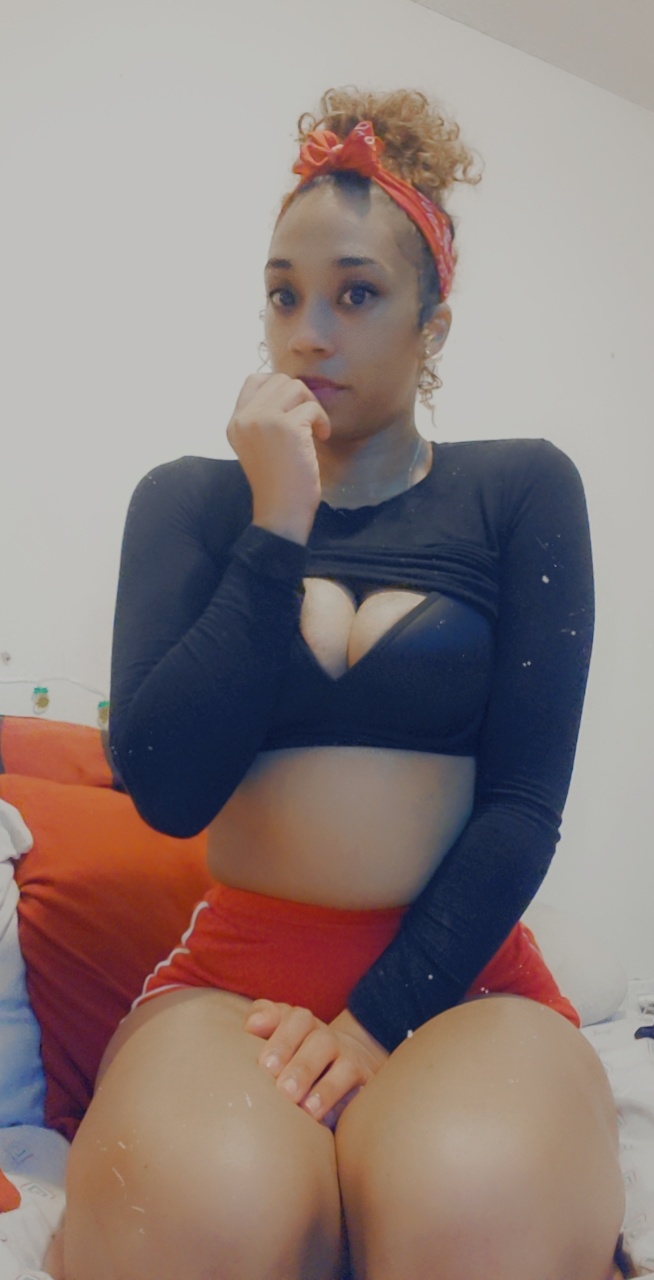 Let me EASE your MIND💋 and take you on a WILD RIDE🏍 to 🌊PARADISE 🌺 Let me EASE your MIND💋 and take you on a WILD RIDE🏍 to 🌊PARADISE 🌺