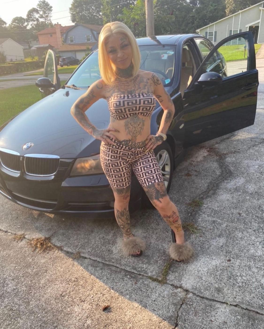 HMU Mature Minds Only “Escort Hookup” HMU Mature Minds Only “Escort Hookup”