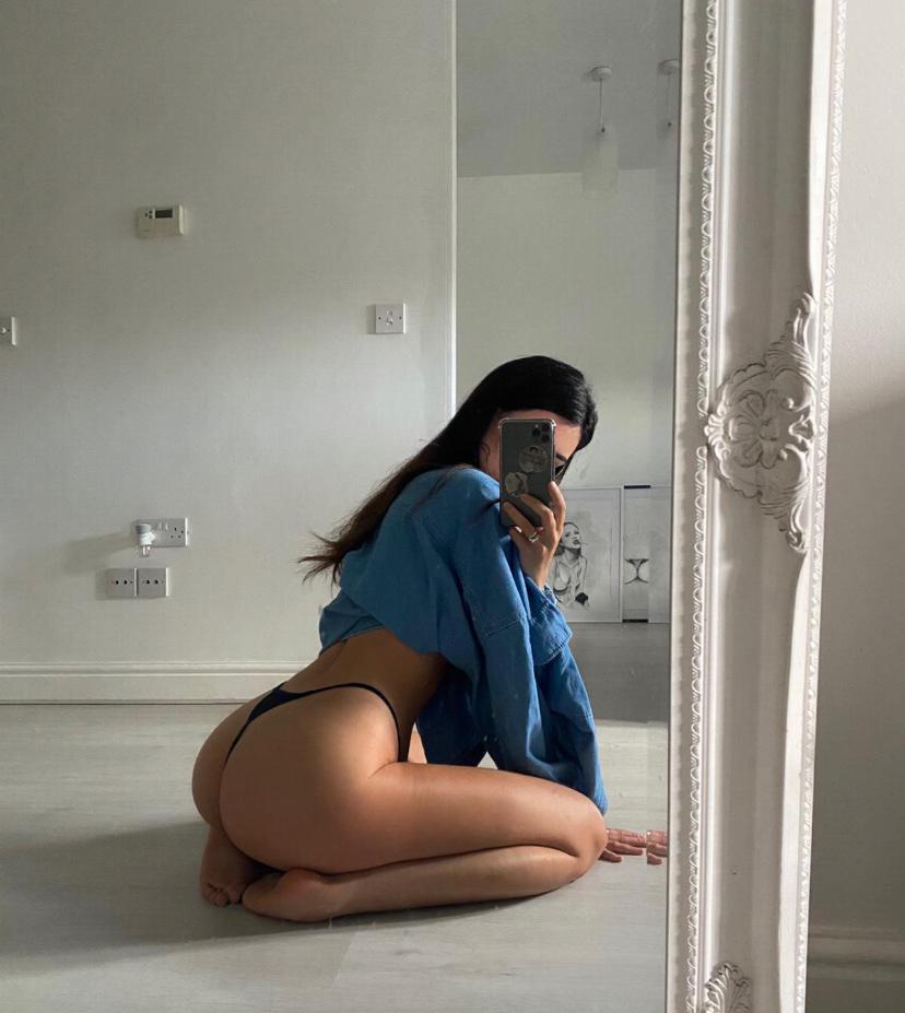 HMU if you’re down to fuck ... Ask for my rates HMU if you’re down to fuck ... Ask for my rates