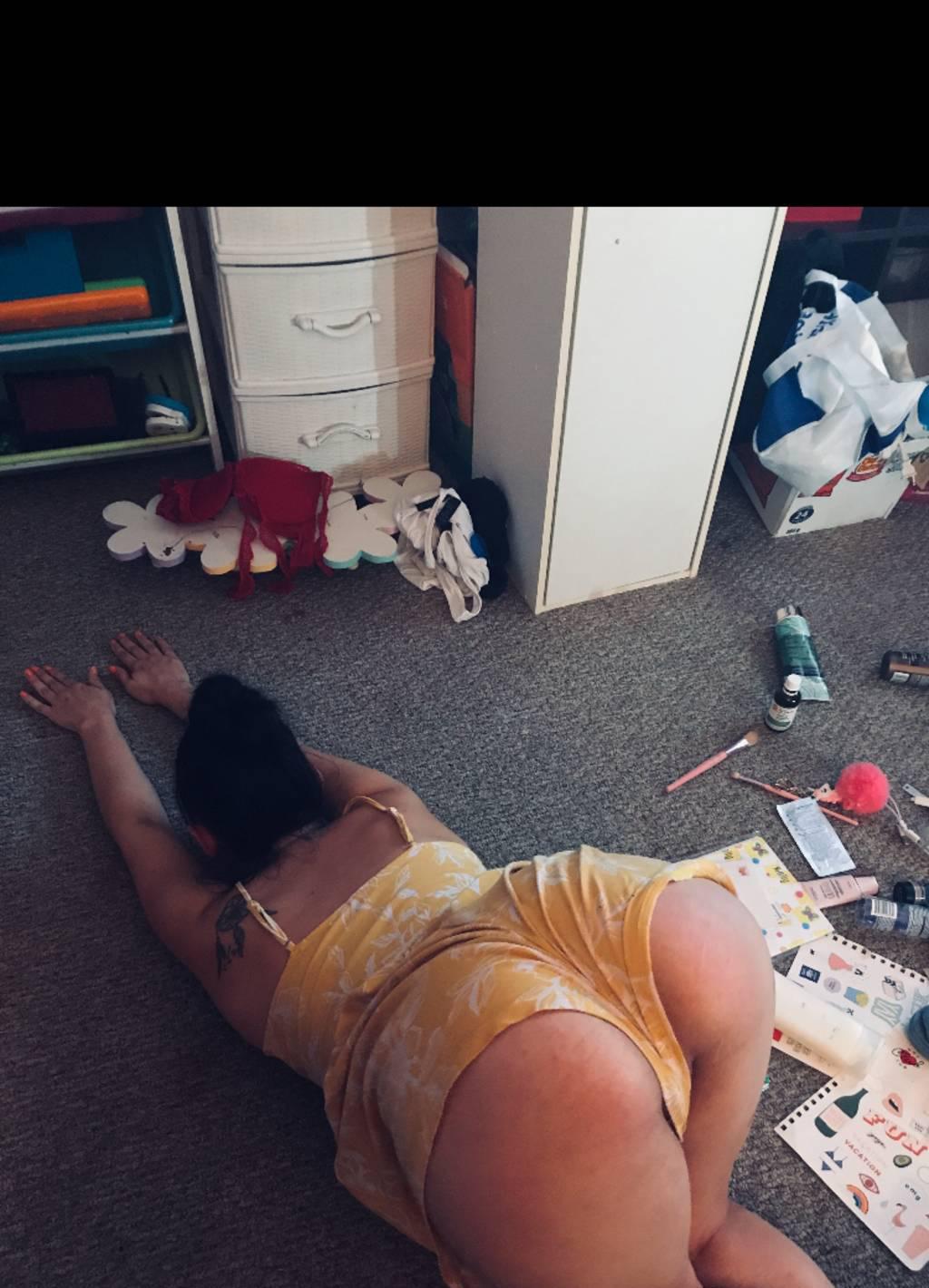 hey my names kyla . come have a special time with me boys hey my names kyla . come have a special time with me boys