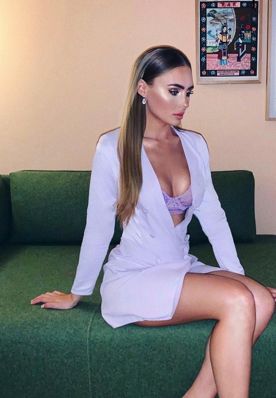 I’m Pretty ready to fulfill your heart desire & I'll satisfy you for sure 100% I’m Pretty ready to fulfill your heart desire & I'll satisfy you for sure 100%