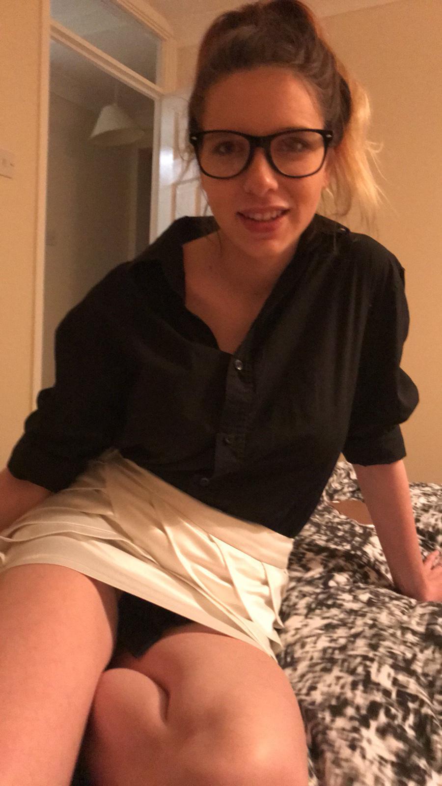 I'M AVAILABLE FOR BOTH INCALL AND OUTCALL SERVICE I'M AVAILABLE FOR BOTH INCALL AND OUTCALL SERVICE