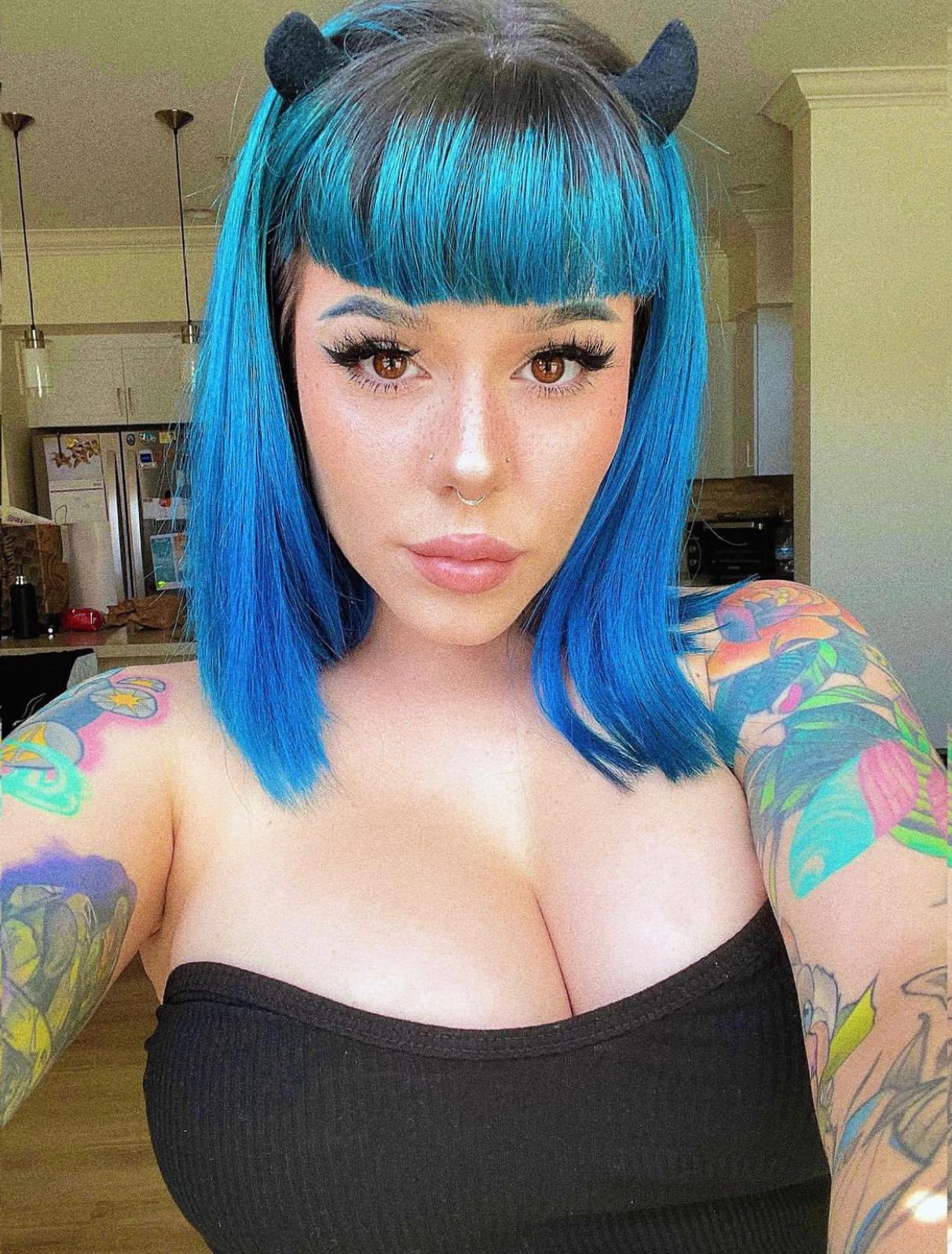 Im available for hookup funs incalls, outcalls, hotels and car dates Im available for hookup funs incalls, outcalls, hotels and car dates