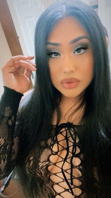 PARTY GIRL NICKII PARTY GIRL NICKII