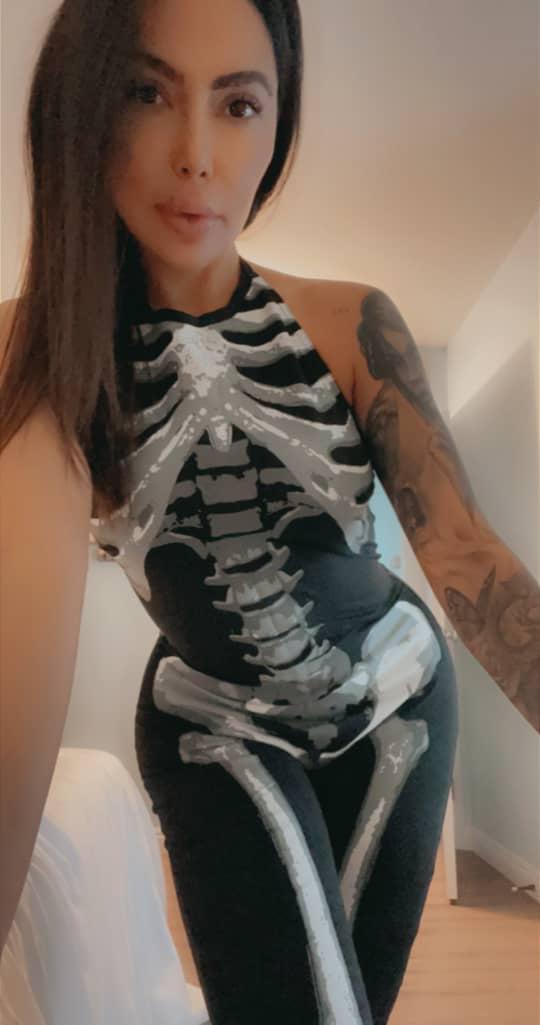 Escort available for hookup π¨π¨π¦π¦π¦ Escort available for hookup π¨π¨π¦π¦π¦