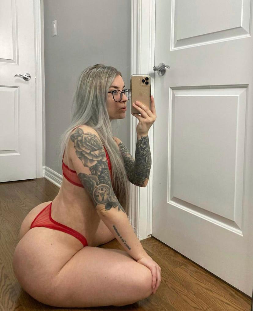 Am available for both Incall and outcall hookup HMU Snapchat Emilyjonnes2021 Am available for both Incall and outcall hookup HMU Snapchat Emilyjonnes2021