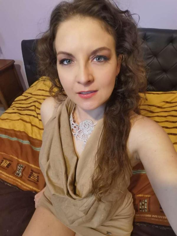 I’m down to fuck hit me up now🍆🍑