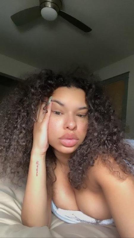 I’m available for both incall and outcall service 🍆👅❤️