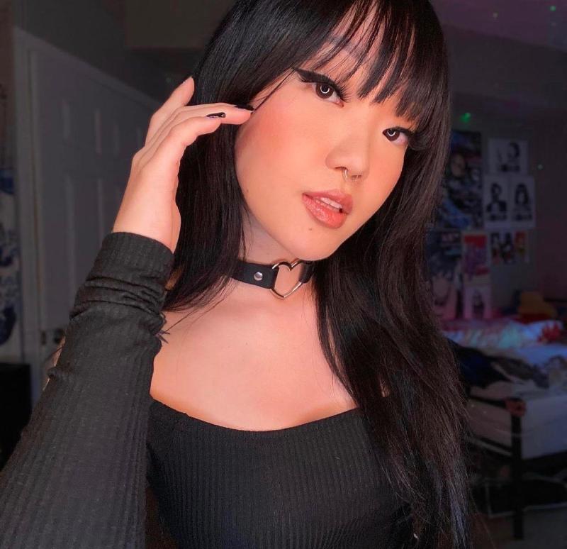 Hi I’m available for fun 🍑🍑