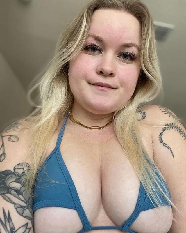 I’m available for hookup and fun 🤩