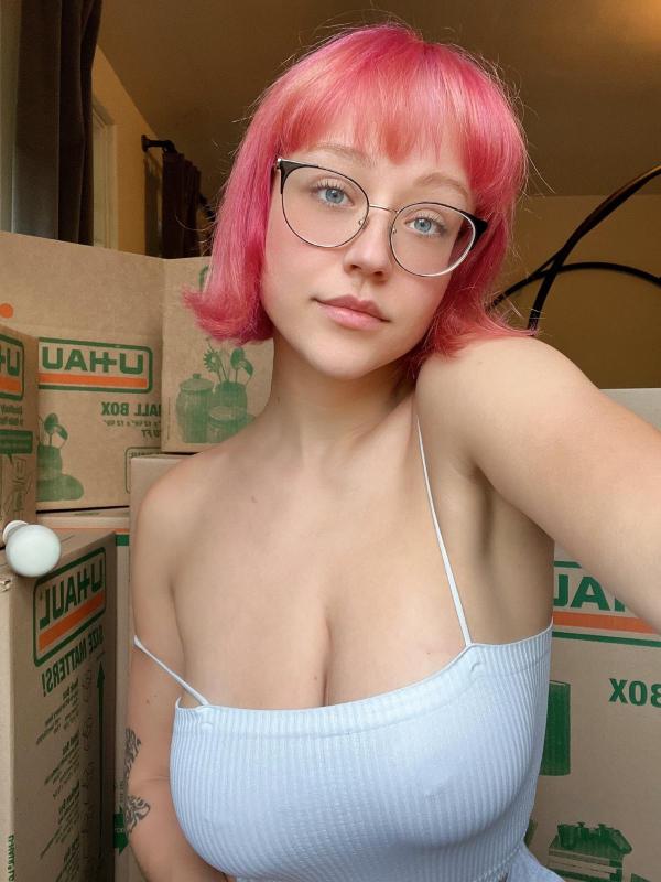 Available For Sex Hookup Fun To Be With Very Submissive🍑