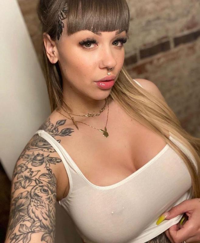 HOOK UP SEX💦💦💦🍆🍑🍑🍑🍑