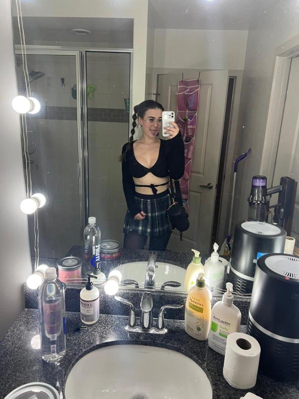 I’m Available in Okaloosa😘