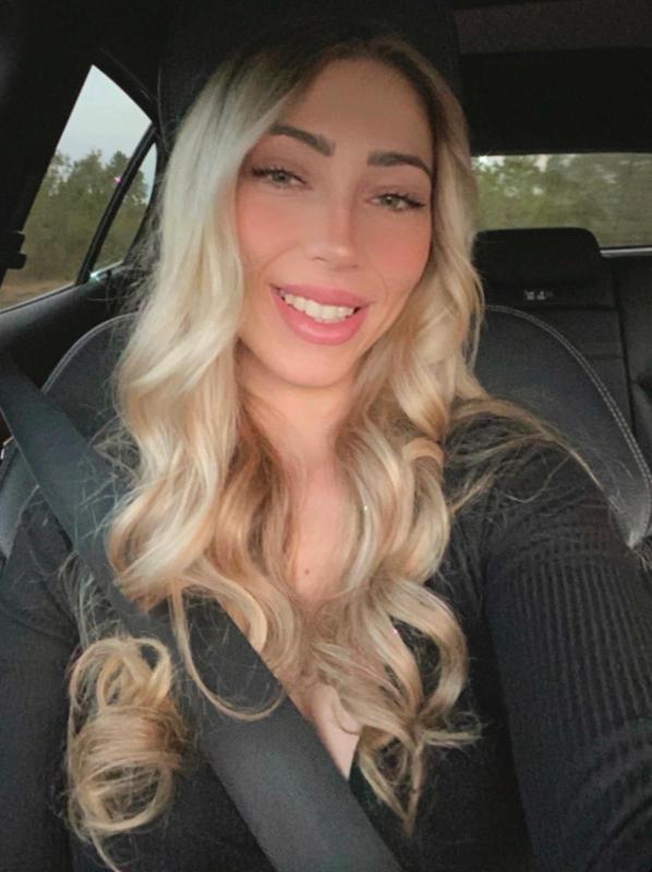 Dinner 🍽 night out,🙂am not a prostitute