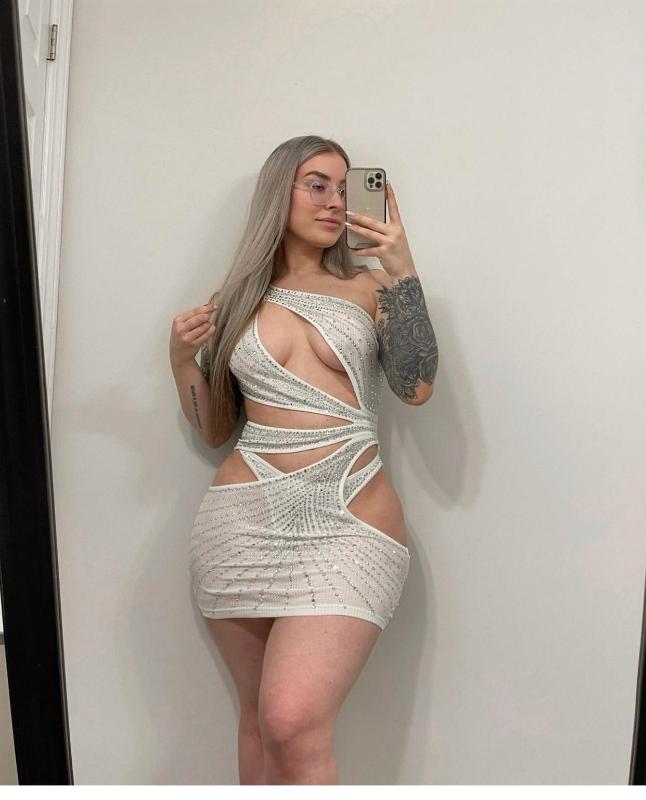 I’m down for hookup if you’re interested let chat