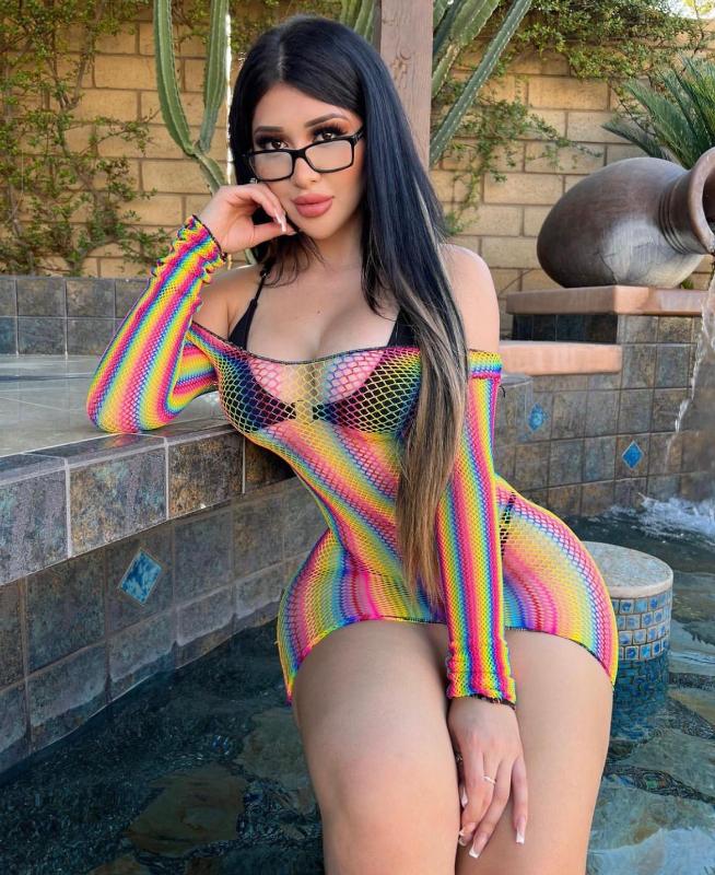 Escort Available for hookup service