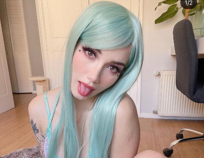 Escort available now for fun Snap@annabellaatki22