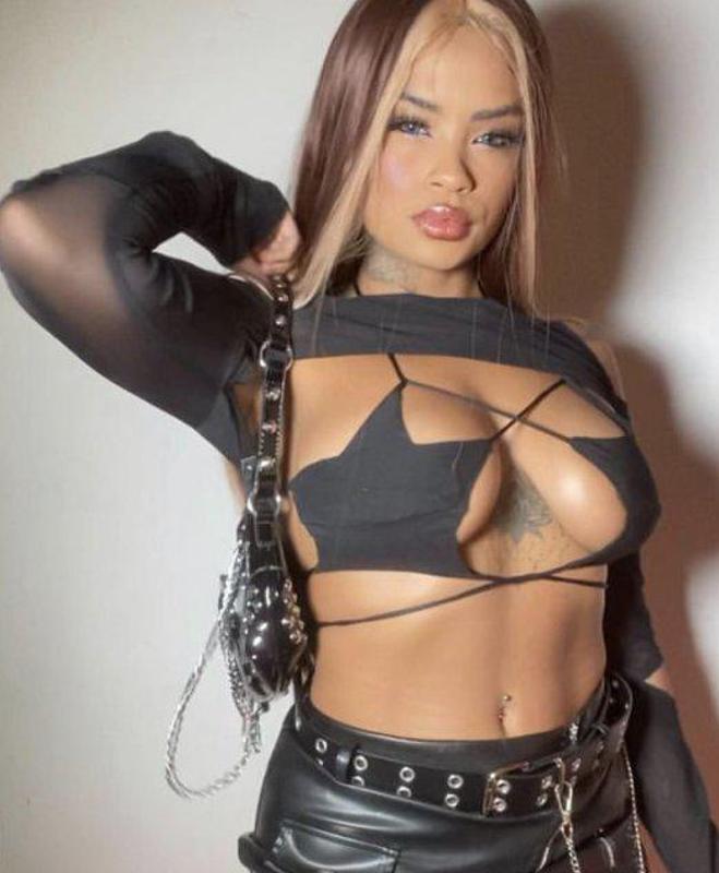 Available for both incall and outcall, Snapchat Alicedoll10