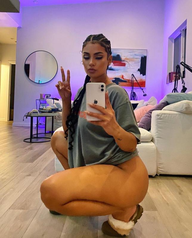 REAL, BIG NATURAL TITTIES