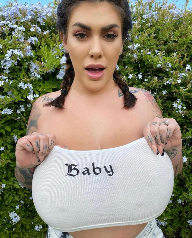 Am available for HOOK Up