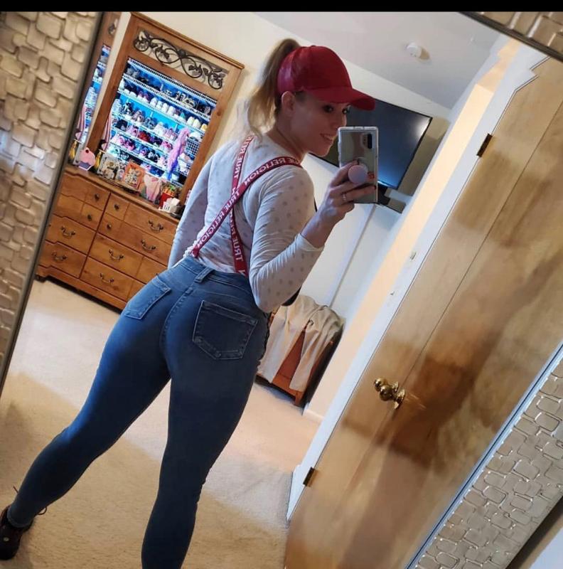 Escort.. I offer an amazing service & I'll satisfy you for sure(204) 410-5638