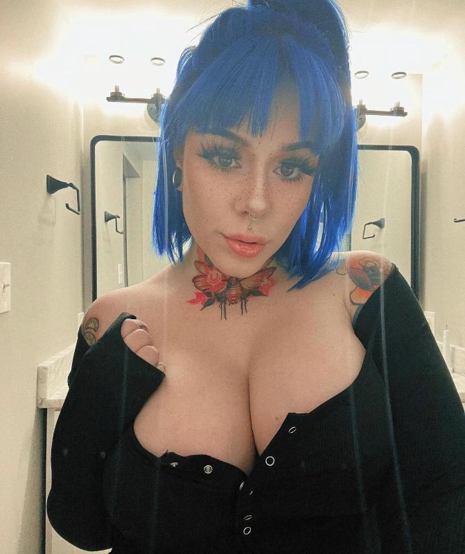 Sexy babe 🥰💋 ❤ Juicy and yummy 🍑🍆💦 HMU Snap :Melissa_kelly09