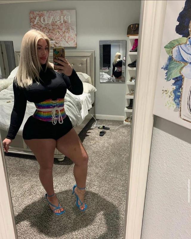 Hook up 🍆🍆🍆