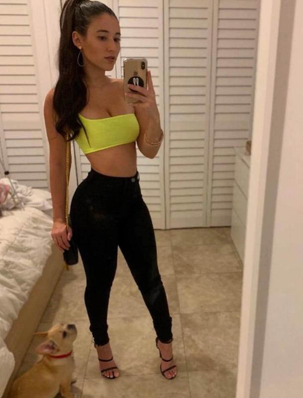 🍑🍆 Hi, I’m Kristen really sweet, polite and I’m down for anything hook up👅💦