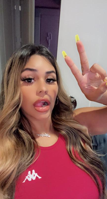 I adore a man who can take charge & knows precisely how to vocalize what he like