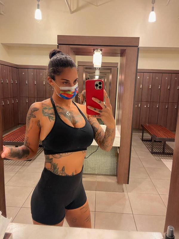 💦🍑🤤 420 friendly my pussy is juicy 🤤 and I give the best BLOWJOB