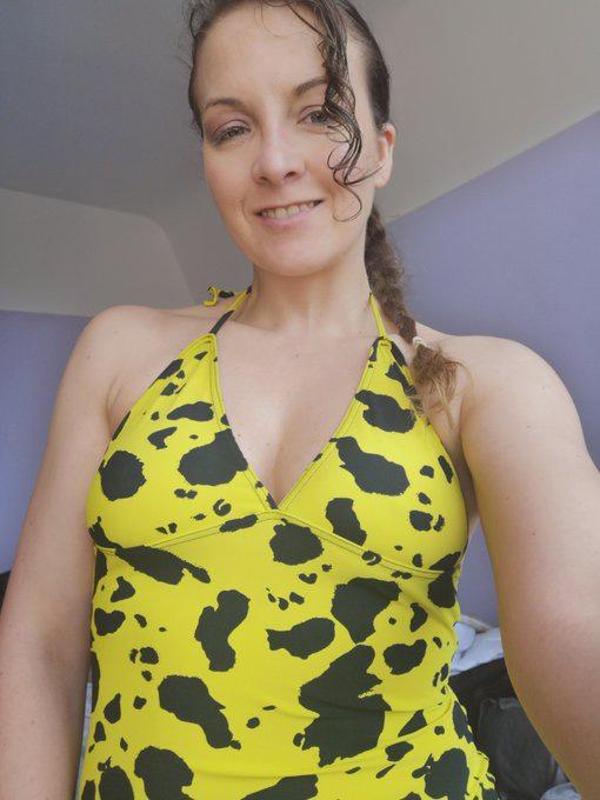 I’m available for incall and outcall services