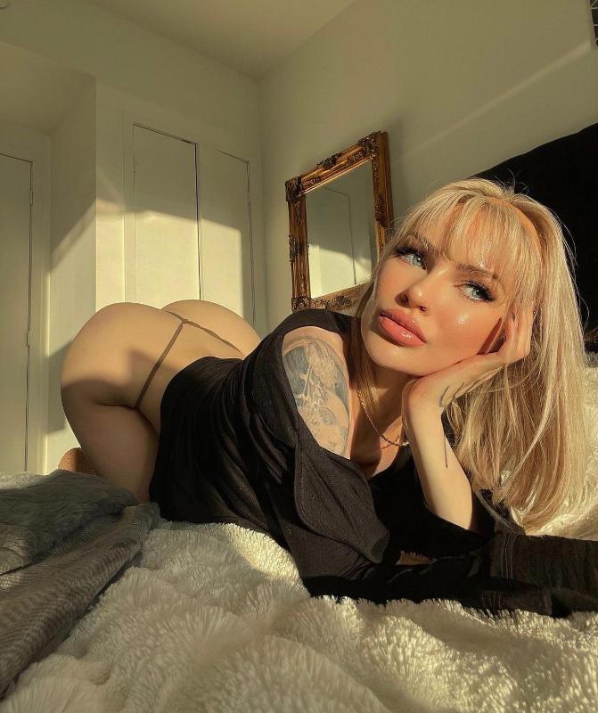 Table Shower 💦 I am down for hook up .. hmu now let’s have some hot fun .. buzz