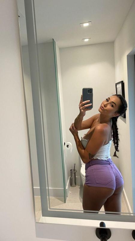 HOOK UP🍆🍑💦👅