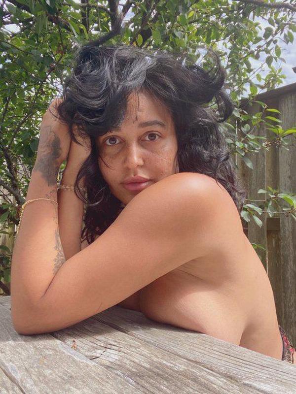 Available for hook up sex only 🍆 don’t be scared to text me m