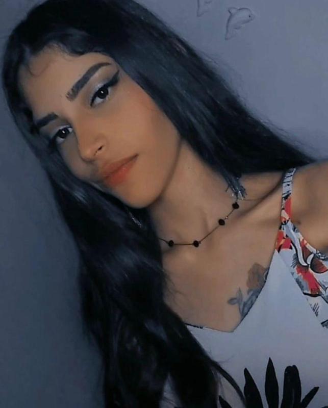 I’m available for hook up both incall and outcall