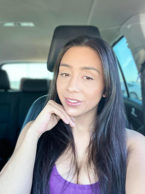 I’m available for hookup and fun