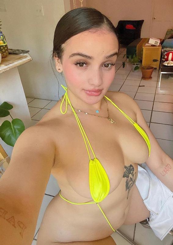 HMU on Snapchat @ Amanda_ray2020