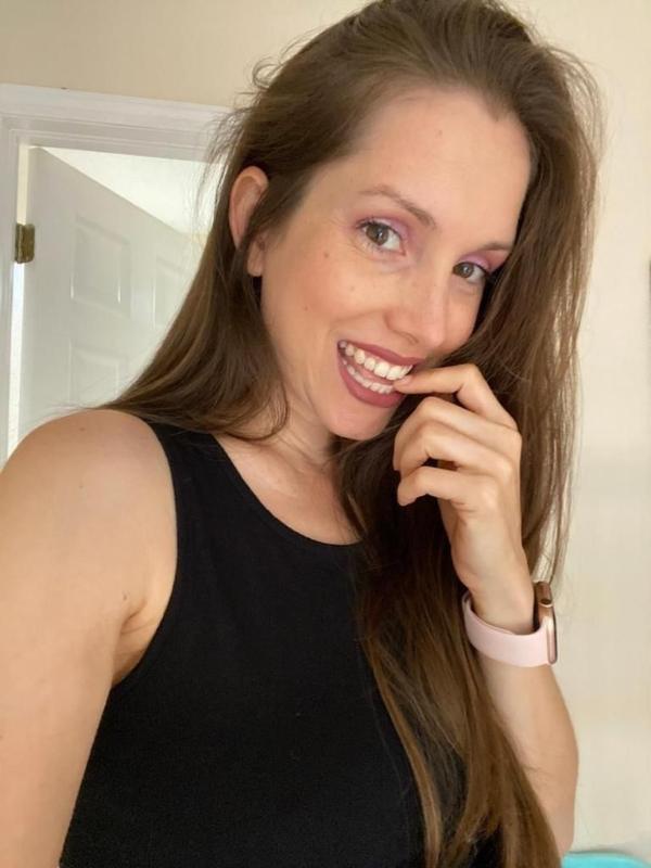 I’m available for hook up👅🦋🍆💋🌹🍑💦❤️💯