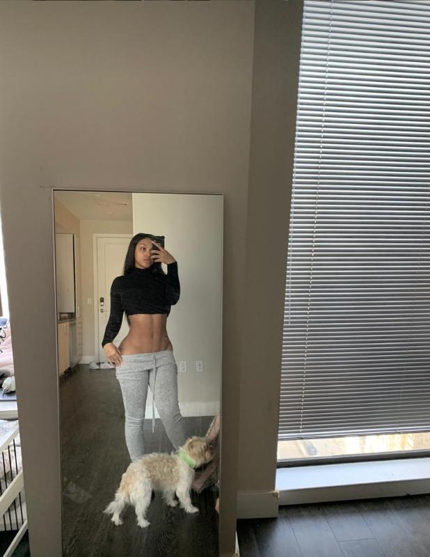 HMU FOR MEETUPS,FACETIME FUN AND SELLING OF NUDE PICTURES AND VIDEOS