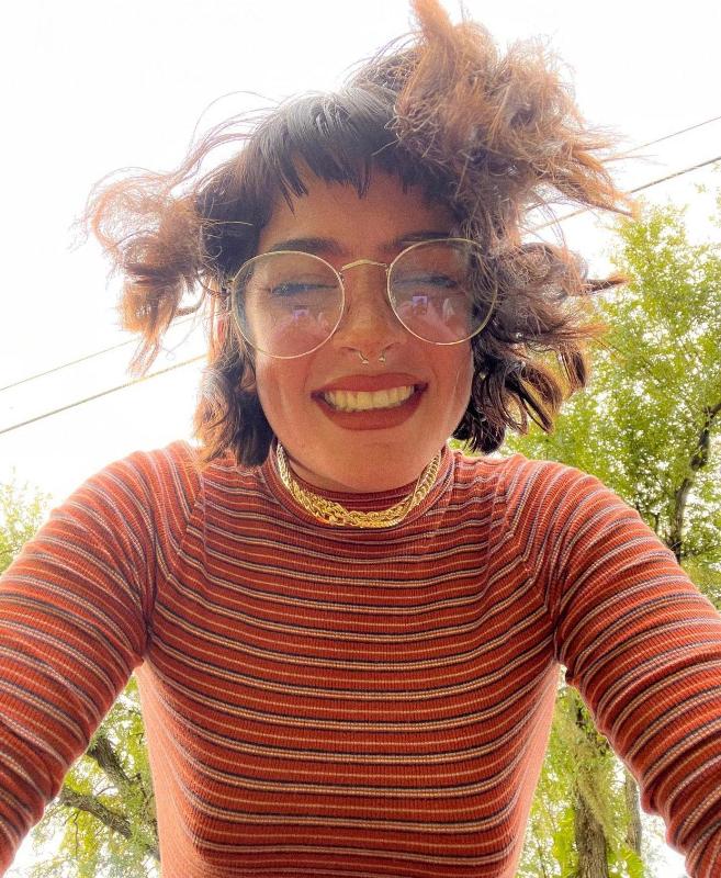 I’m available for hook up and all kind of fetish