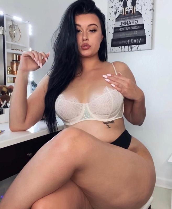 I’m available for hookups both incall and out call 🍆🍑💦💦