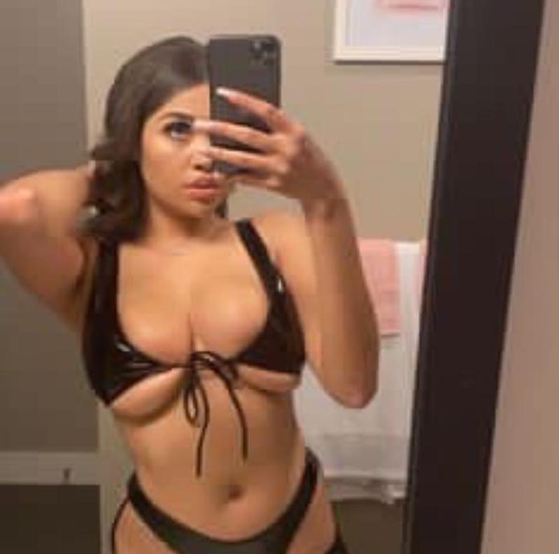 I’m available for hookup text me on (323) 676-4268