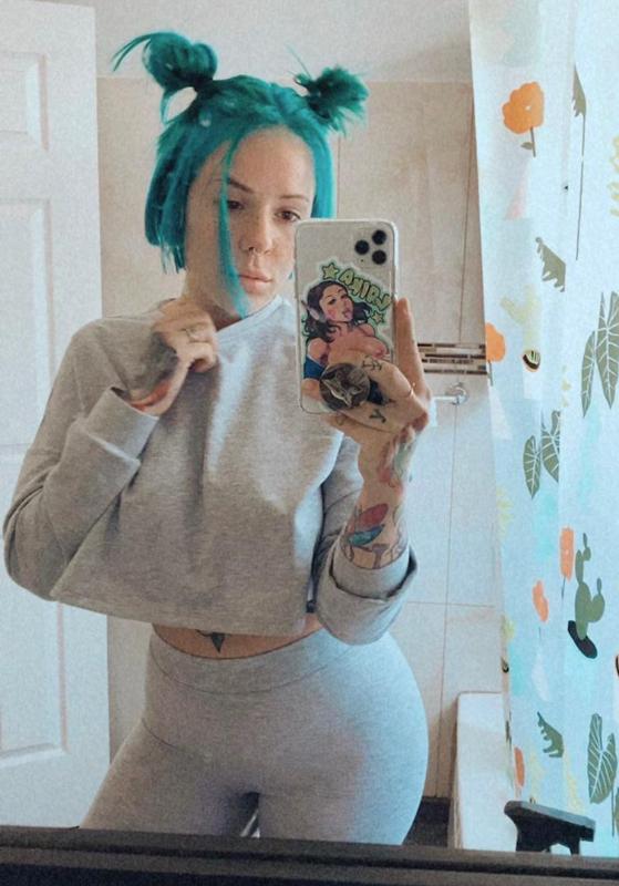 DOWN FOR HOOK UP 😍😍😍