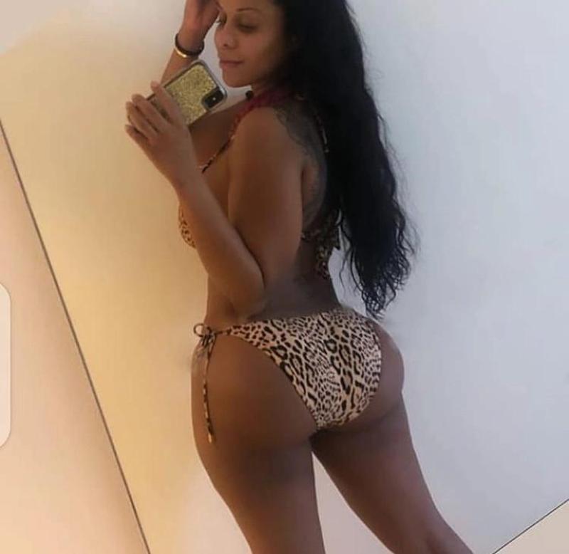 HMU on Snapchat @lamerakeebla👿👿 👅