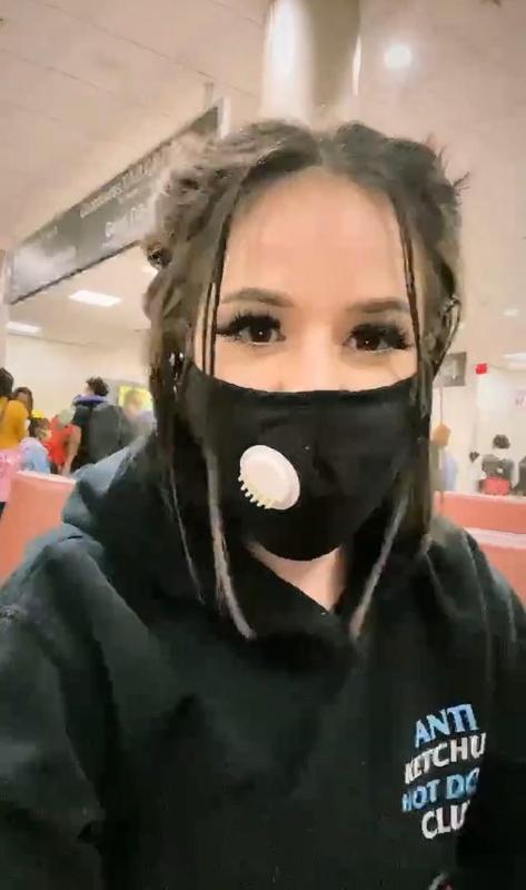 HMU FOR HOOKUP 🍑🍑🍑