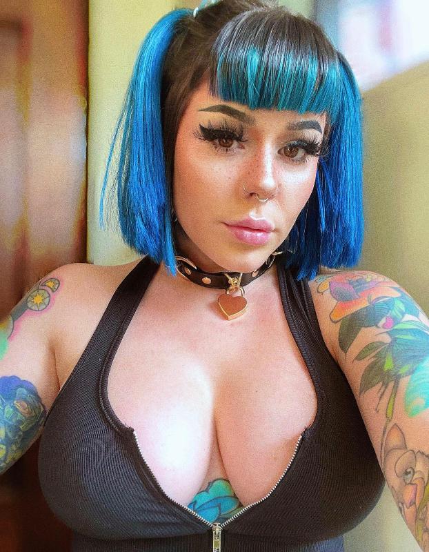 Sexy here to satisfy you ❤️❤️❤️