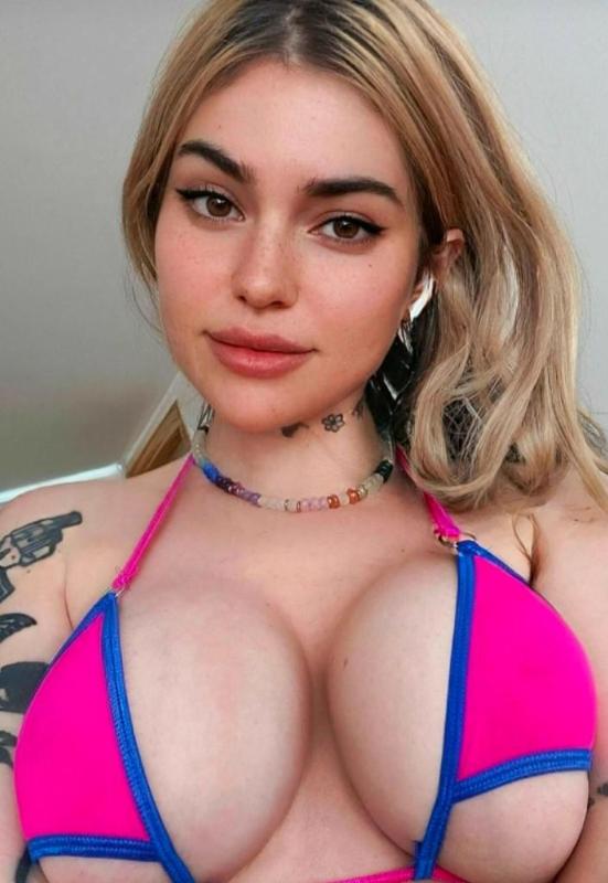 HMU For some quick fun text (213)6508379 snap abigailpreci762