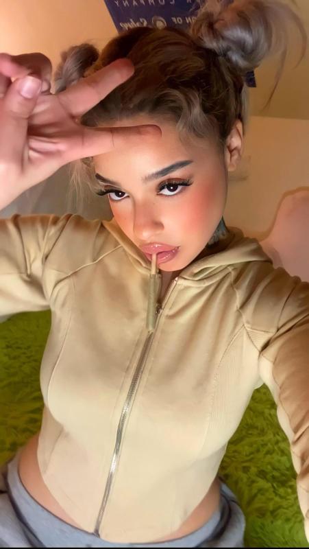 I'm available for maximum pleasure 😇