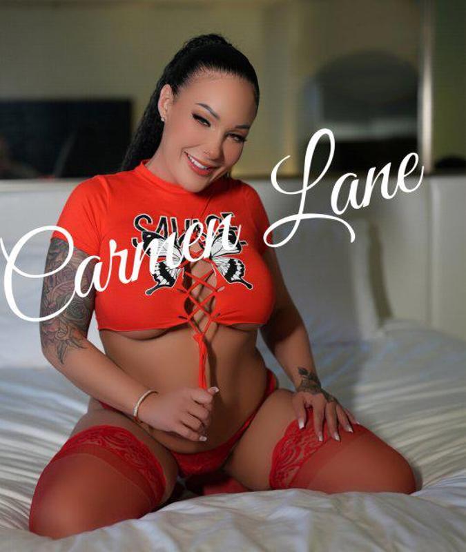Your Sexy Accomplice.. 36 DDD Beauty..