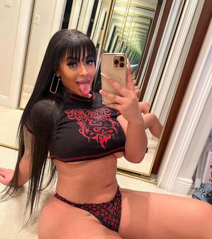 I’m Natalie Crooks And I’m Here To Please You And Make Your Night Like No Other